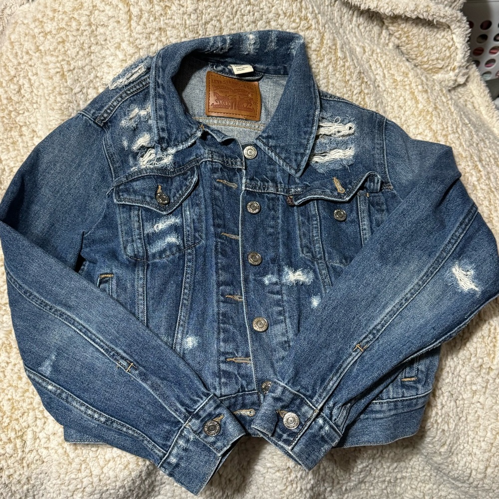 Women’s Levi Strauss distressed denim jacket